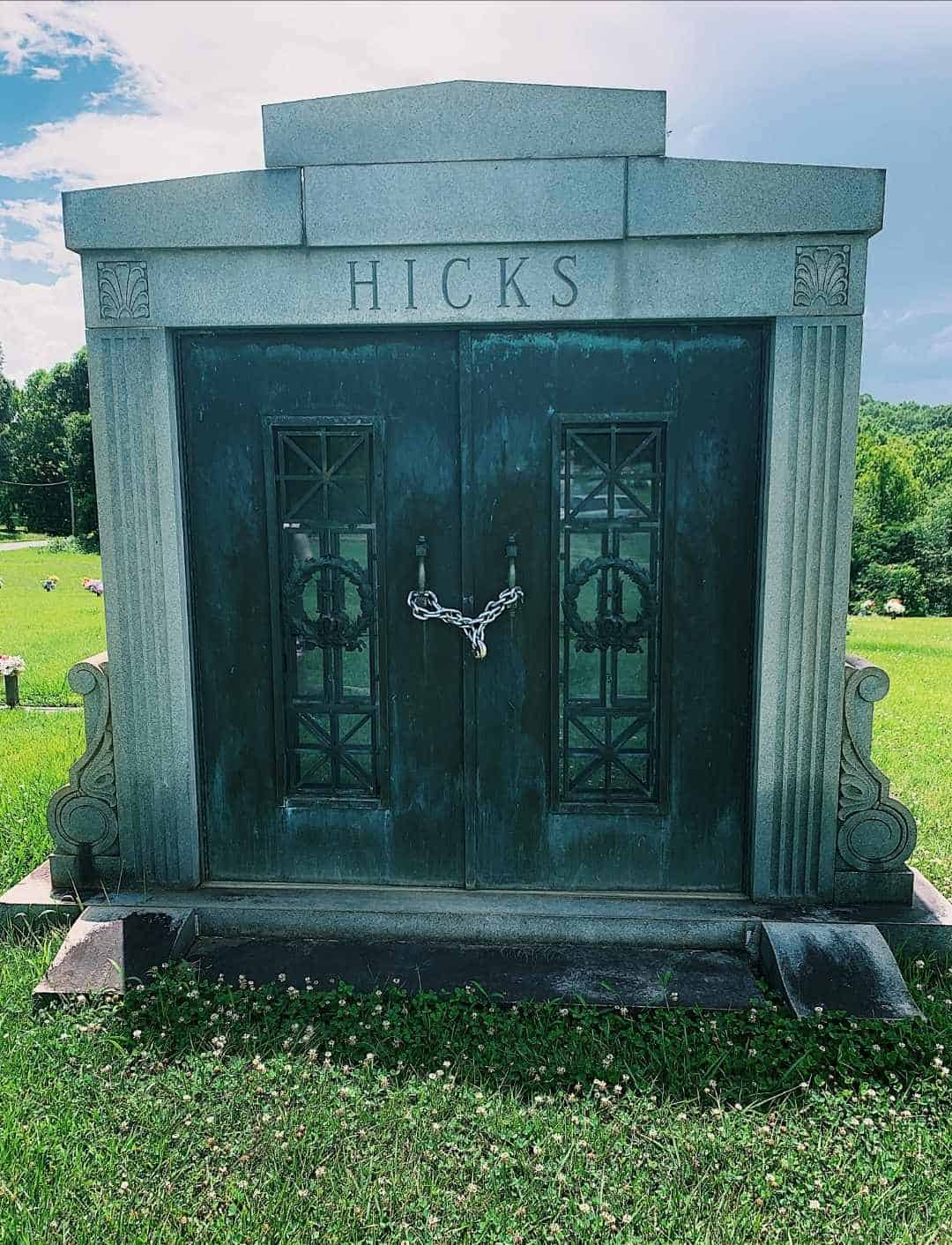 Dr Hicks Grave